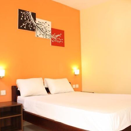 Le Cactus Guesthouse Terre Rouge  Exteriér fotografie